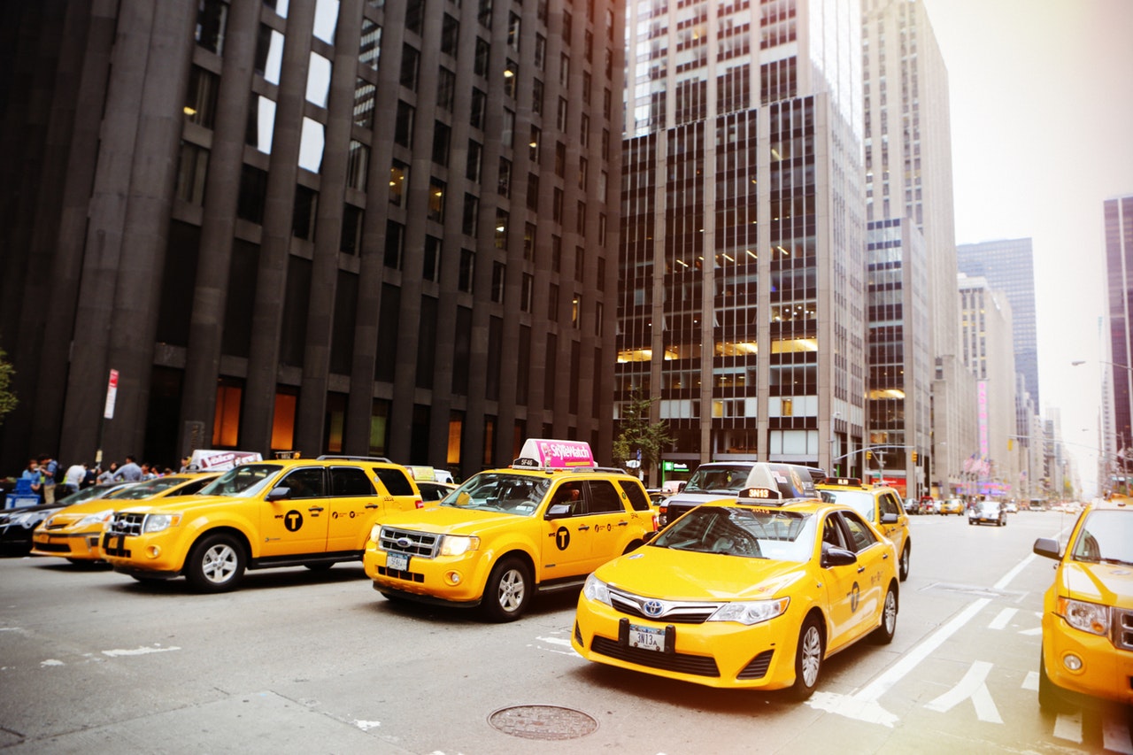 taxi and limousine services in Canada